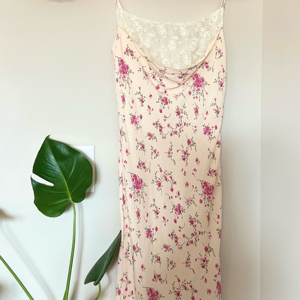 Hugo Buscati Collection Vintage Dress. Cream with pink floral design.